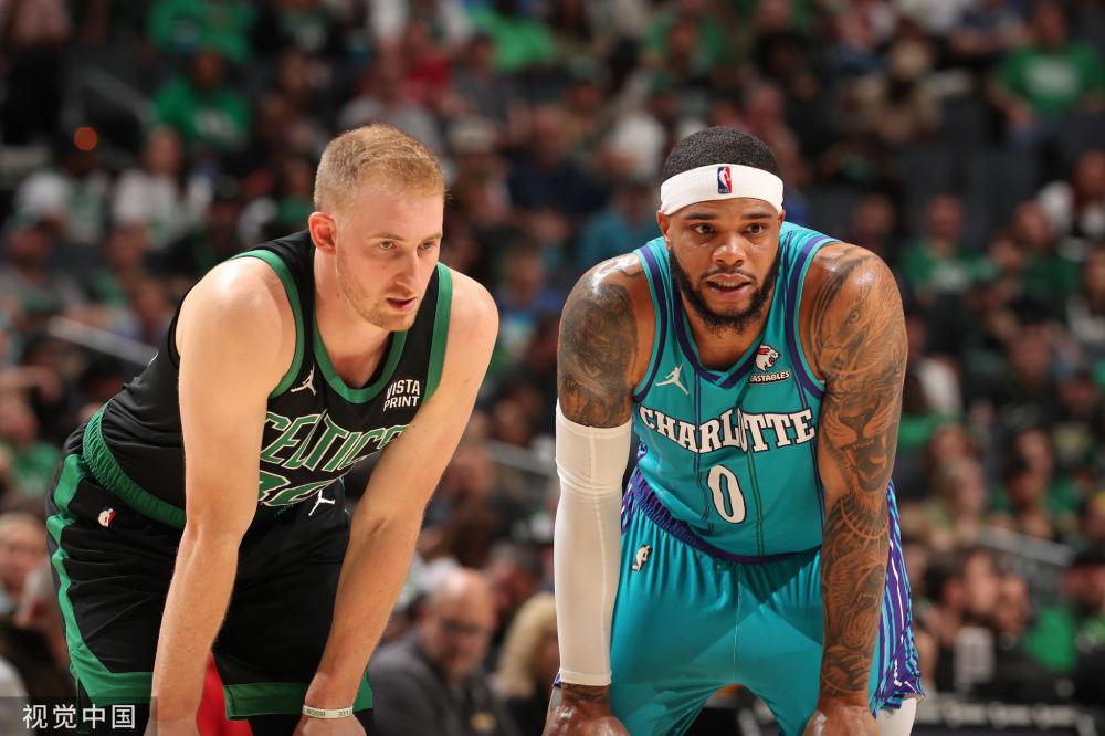 蹴而就的 蹴而就的