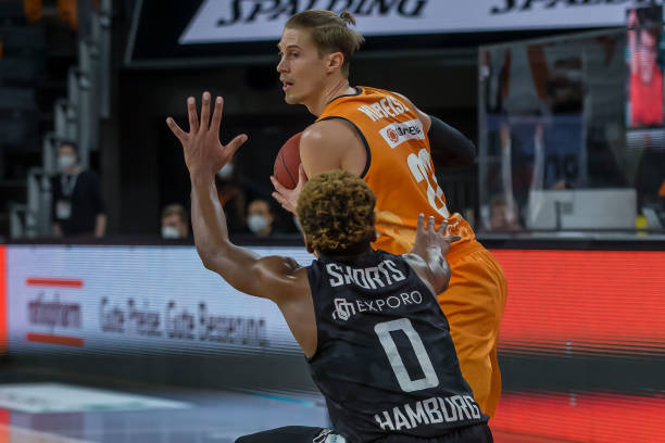 充满渴望的 充满渴望的